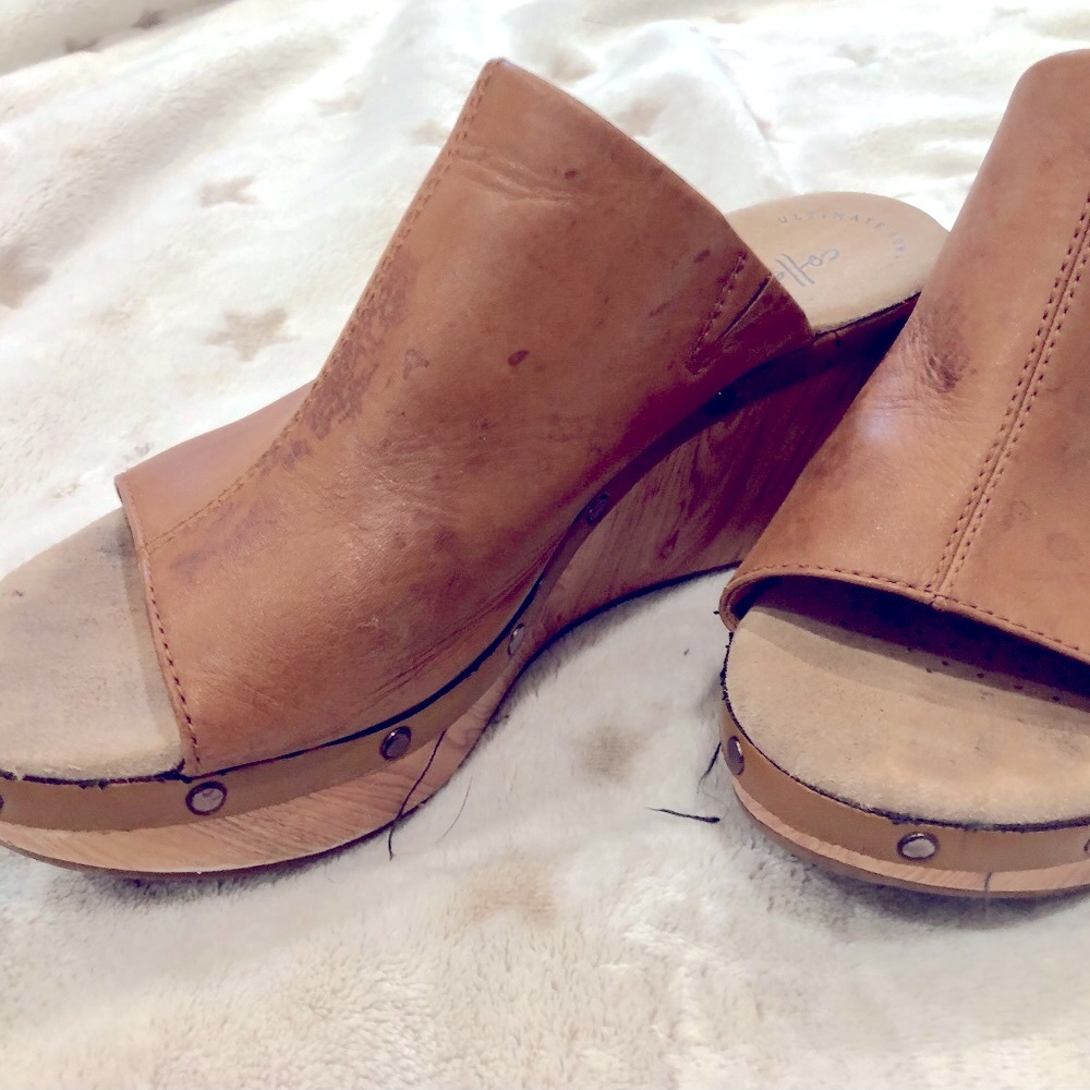 Cole Haan Tan Slides